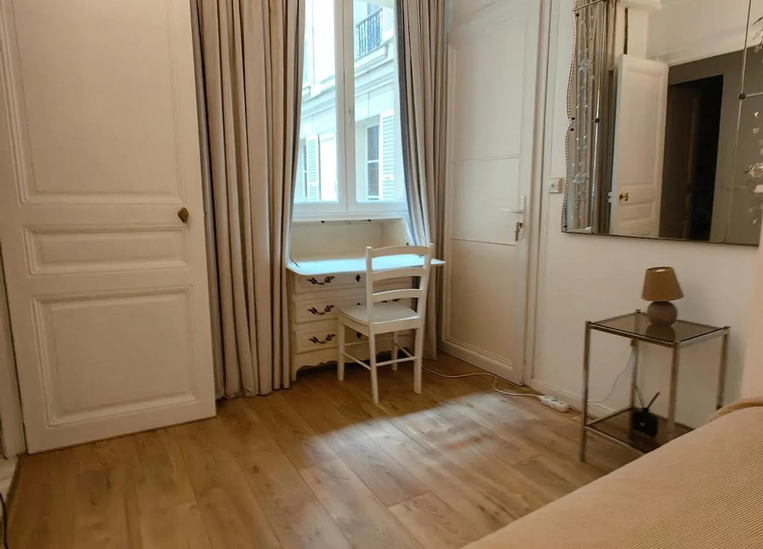 Beautiful Apartment Eiffel Tower Paris